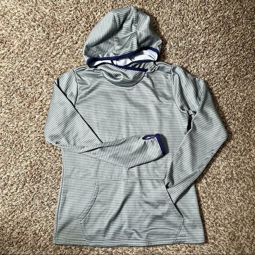 Columbia striped longsleeve fleece shirt